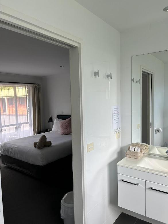 Best Western Colonial Village Motel Варнамбул Номер фото